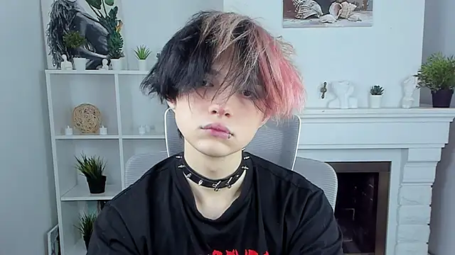 Snapshot of Justin_Care chatting on October 2025 01:00:01 PM Justin Care online show from October 2025 01:00:01 PM