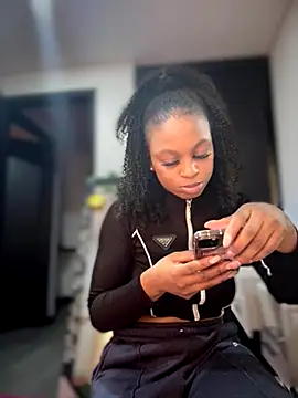 Melany Williams online show from November 2025 05:11:01 PM