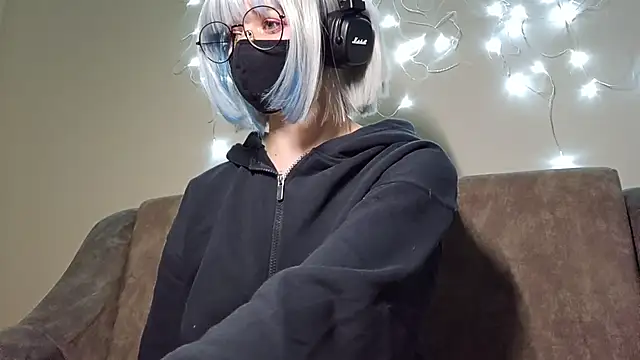 DanaWard online show from September 2025 08:42:01 PM