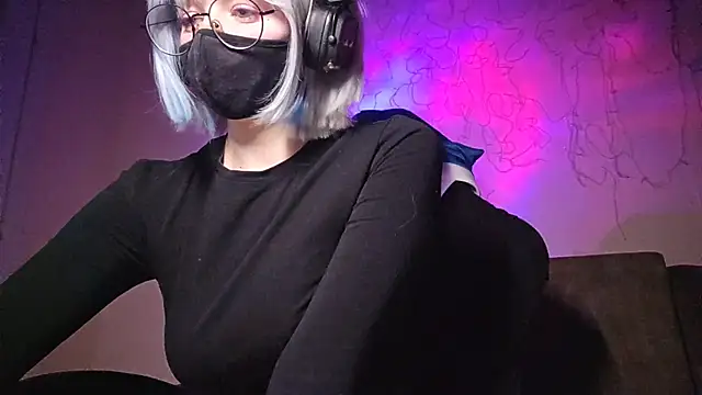 DanaWard online show from October 2025 10:54:02 PM