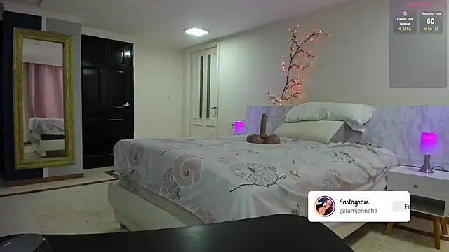 charolbruce 1 online show from January 2026 12:20:01 PM