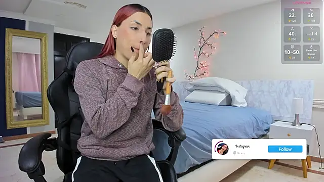 charolbruce 1 online show from March 2026 12:00:02 PM