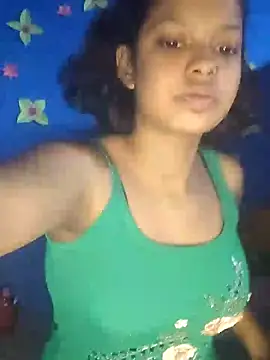 Snapshot of IAMNOTI chatting on January 2025 02:35:01 PM IAMNOTI online show from January 2025 02:35:01 PM