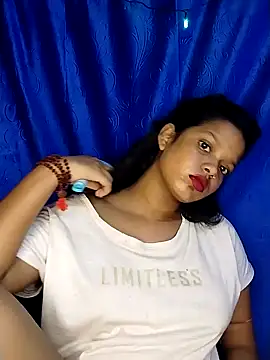 Snapshot of IAMNOTI chatting on September 2025 05:03:01 PM IAMNOTI online show from September 2025 05:03:01 PM