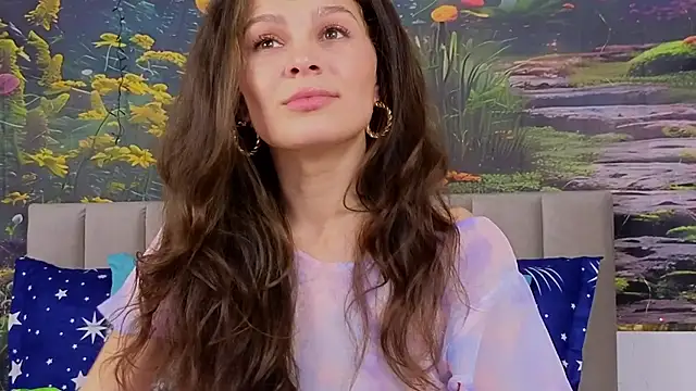 Snapshot of MadameDeFeu chatting on January 2025 09:35:02 AM MadameDeFeu online show from January 2025 09:35:02 AM