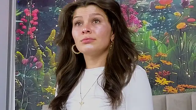 Snapshot of MadameDeFeu chatting on February 2025 08:29:02 AM MadameDeFeu online show from February 2025 08:29:02 AM