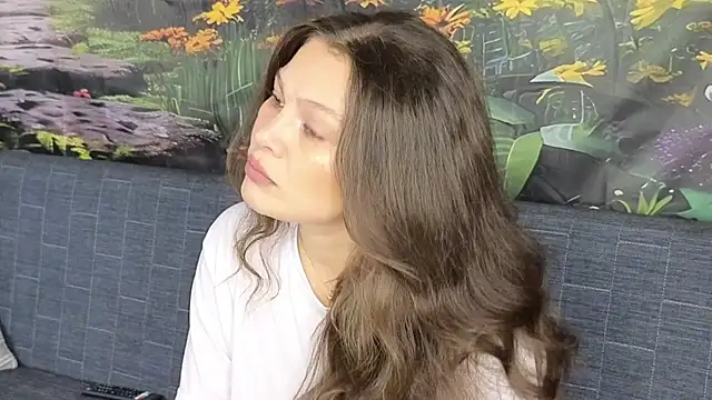 Snapshot of MadameDeFeu chatting on November 2025 11:42:02 AM MadameDeFeu online show from November 2025 11:42:02 AM