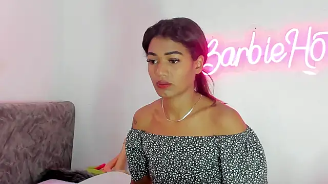 BarbieHotLaura online show from October 2025 02:05:02 PM