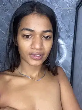 BarbieHotLaura online show from November 2025 06:51:01 PM