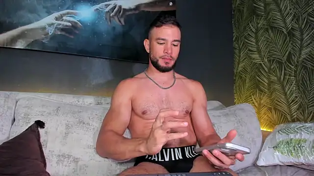 Crhis N Derek online show from January 2025 11:59:02 PM