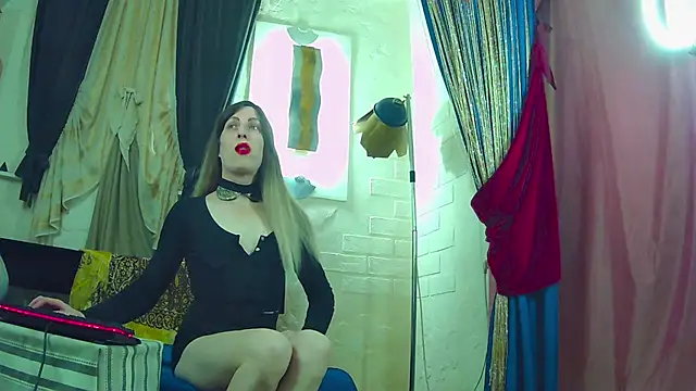 Mary Loon online show from April 2026 05:36:01 PM