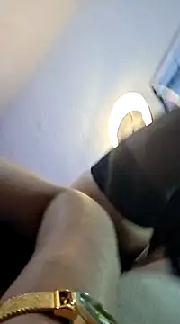 Snapshot of emmily_d chatting on December 2024 08:03:02 PM emmily d online show from December 2024 08:03:02 PM