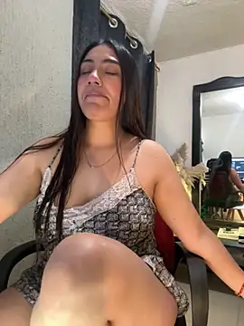 Snapshot of emmily_d chatting on October 2025 08:51:02 PM emmily d online show from October 2025 08:51:02 PM