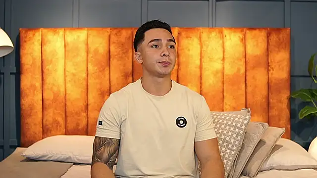 Ryan Hunt online show from October 2025 03:16:02 AM