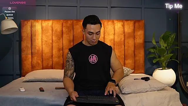 Ryan Hunt online show from October 2025 12:50:01 PM