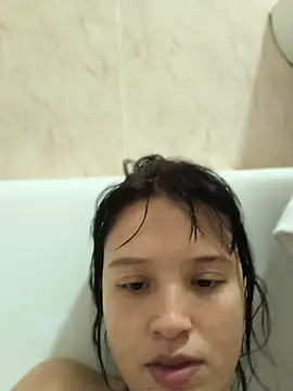 LorenRosse online show from April 2026 12:33:01 AM