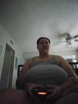 Snapshot of DevilDahm chatting on November 2025 07:45:02 PM DevilDahm online show from November 2025 07:45:02 PM