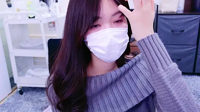 Snapshot of oxo_yuna_oxo chatting on February 2025 01:27:01 PM oxo yuna oxo online show from February 2025 01:27:01 PM