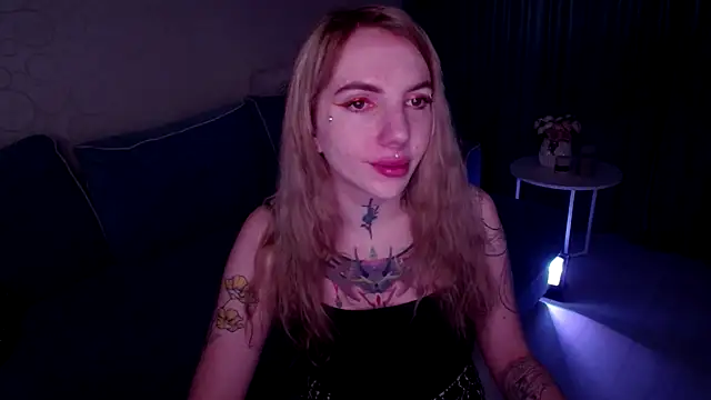 AnneTenet online show from October 2025 07:18:02 AM