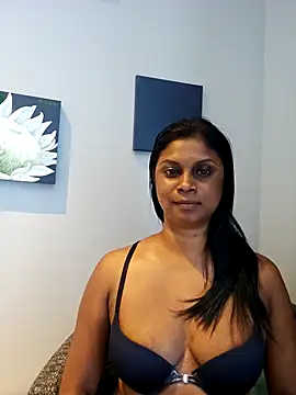 Snapshot of Sensual_indian7 chatting on February 2025 12:22:02 PM Sensual indian7 online show from February 2025 12:22:02 PM