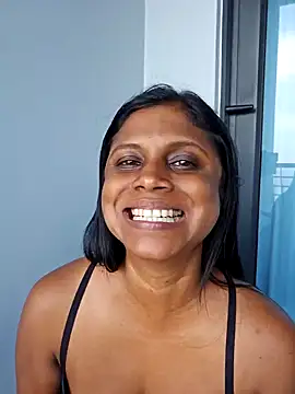 Snapshot of Sensual_indian7 chatting on February 2025 03:47:01 PM Sensual indian7 online show from February 2025 03:47:01 PM