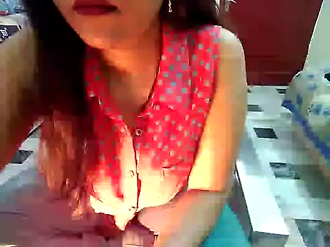 Snapshot of aarushi_sharmaa chatting on January 2025 05:48:01 AM aarushi sharmaa online show from January 2025 05:48:01 AM
