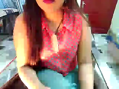 Snapshot of aarushi_sharmaa chatting on January 2025 04:56:01 AM aarushi sharmaa online show from January 2025 04:56:01 AM