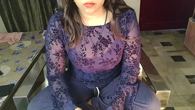 aarushi sharmaa online show from December 2025 05:23:01 AM