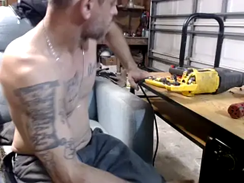 Buffshagswell online show from March 2025 03:46:02 AM