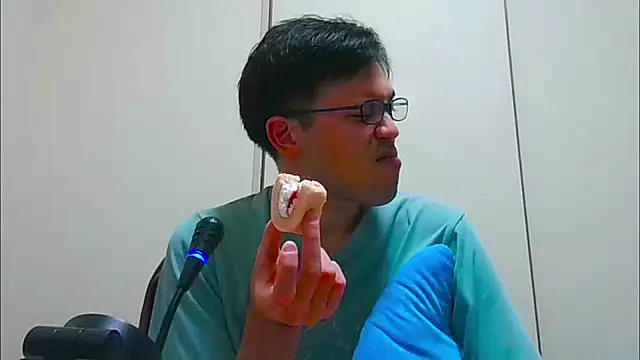 ryusei18570 online show from January 2026 01:27:01 PM