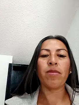 Snapshot of MARIANA-12_ chatting on January 2025 08:28:02 PM MARIANA-12 online show from January 2025 08:28:02 PM