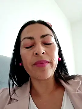 Snapshot of MARIANA-12_ chatting on February 2025 12:48:02 PM MARIANA-12 online show from February 2025 12:48:02 PM