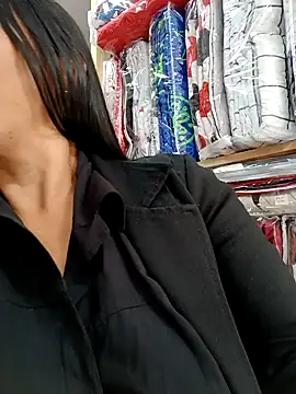 Snapshot of MARIANA-12_ chatting on February 2025 08:42:01 PM MARIANA-12 online show from February 2025 08:42:01 PM