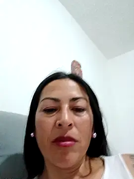 Snapshot of MARIANA-12_ chatting on February 2025 02:40:01 AM MARIANA-12 online show from February 2025 02:40:01 AM