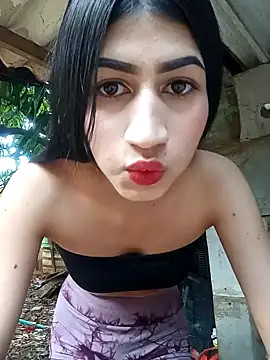 Snapshot of Julix_A chatting on January 2025 04:48:01 PM Julix A online show from January 2025 04:48:01 PM