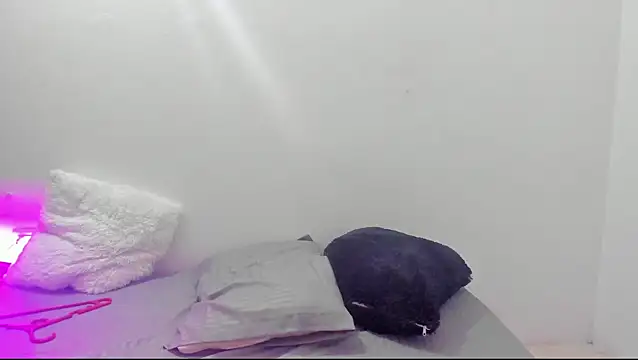 Natasha by online show from December 2024 02:44:01 PM