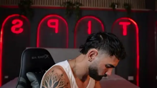 Austin bolt online show from November 2025 03:28:02 AM