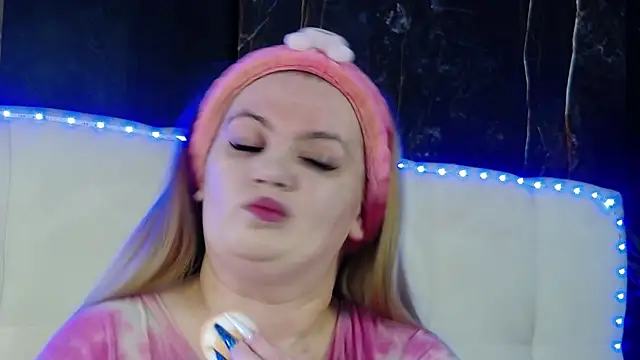 MelanieBrownn online show from April 2026 05:56:01 AM