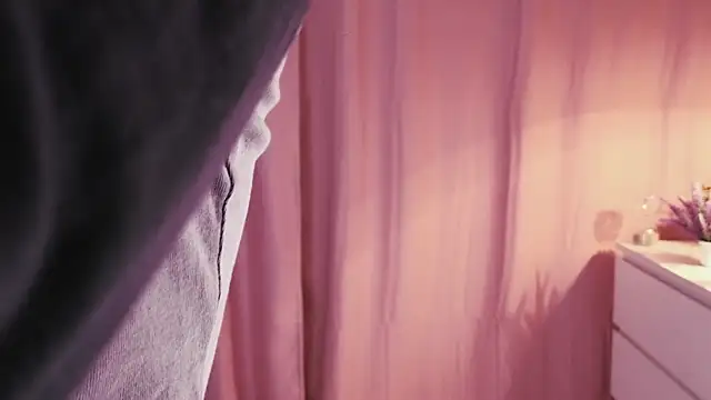 KimWilli online show from March 2025 10:15:01 PM