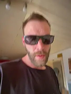 Snapshot of privat-official chatting on June 2026 05:00:01 PM privat-official online show from June 2026 05:00:01 PM