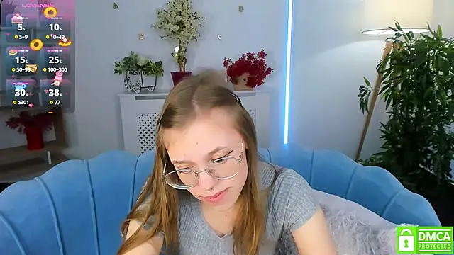 Snapshot of LayriantaVee chatting on February 2025 01:28:02 PM LayriantaVee online show from February 2025 01:28:02 PM