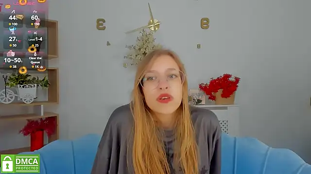 LayriantaVee online show from September 2025 06:15:01 AM