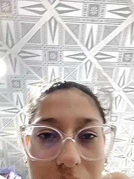 Ary-18 online show from February 2025 01:21:02 PM