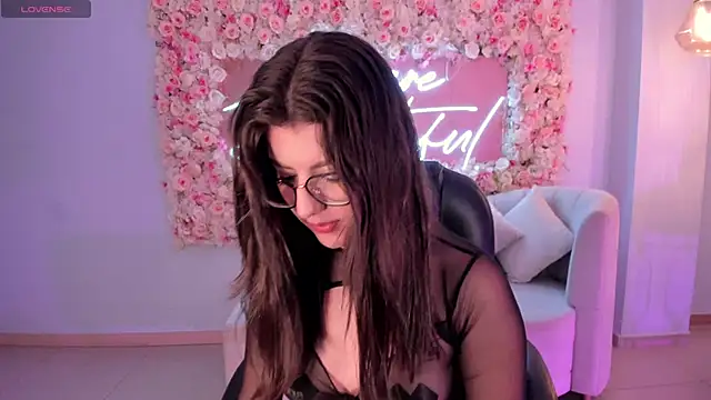 Snapshot of AmberFarrell chatting on February 2025 08:04:02 PM AmberFarrell online show from February 2025 08:04:02 PM