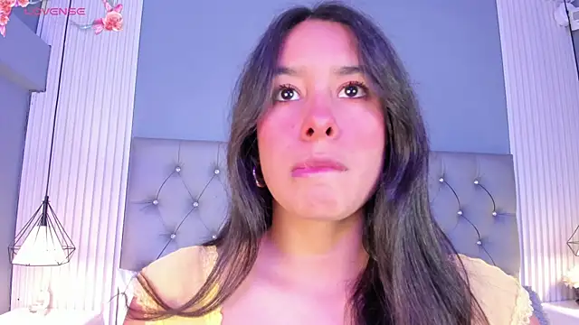 Snapshot of HannaPaola chatting on September 2025 11:10:01 PM HannaPaola online show from September 2025 11:10:01 PM