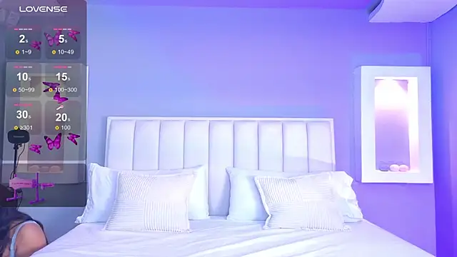 Snapshot of HannaPaola chatting on October 2025 10:40:01 PM HannaPaola online show from October 2025 10:40:01 PM