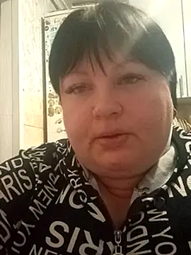 Snapshot of Marina376 chatting on February 2025 09:51:01 PM Marina376 online show from February 2025 09:51:01 PM