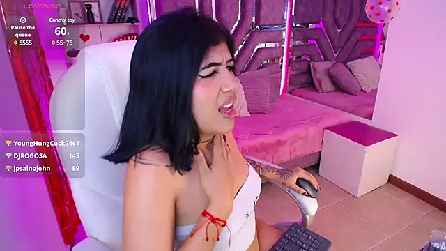 AliceWalker 11 online show from February 2025 02:03:01 AM