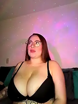 soofy   online show from April 2026 04:23:02 AM