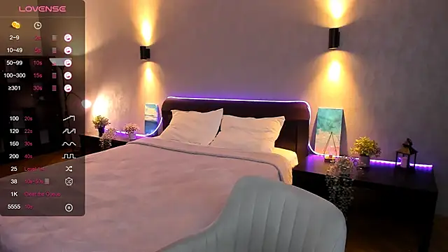 Snapshot of hannacheekss_ chatting on January 2025 05:19:02 AM hannacheekss online show from January 2025 05:19:02 AM